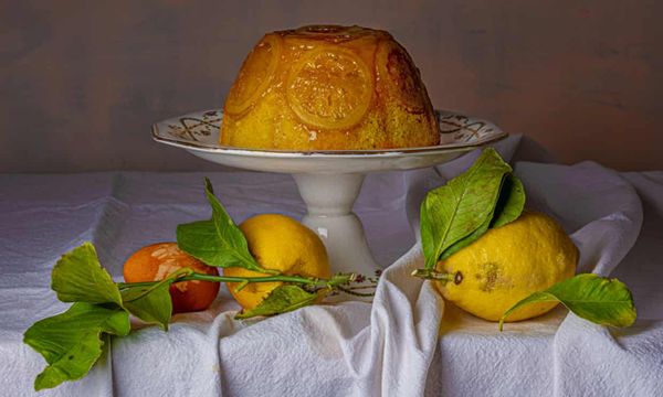 Steamed lemon pudding