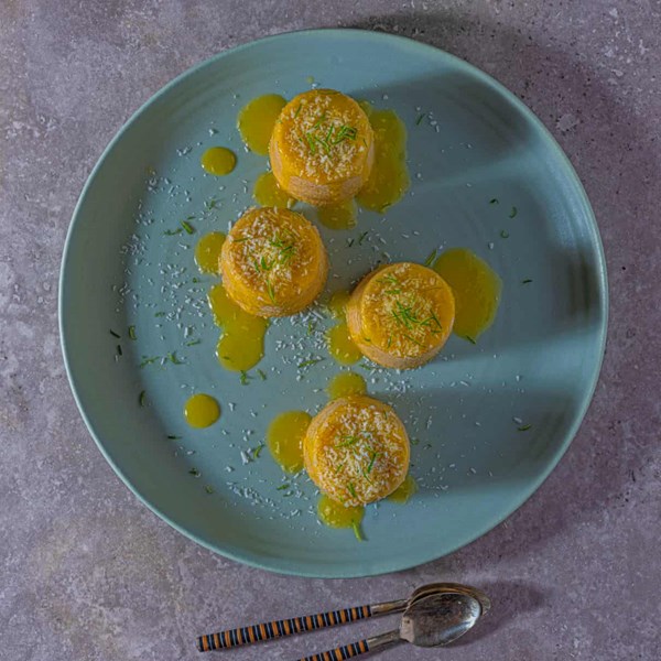 Steamed mango and coconut cakes