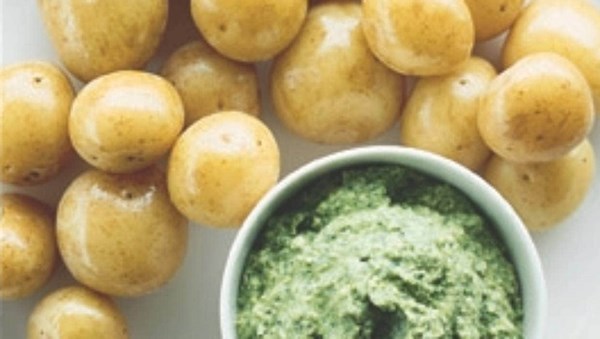 Steamed new potatoes with watercress and macadamia skordalia