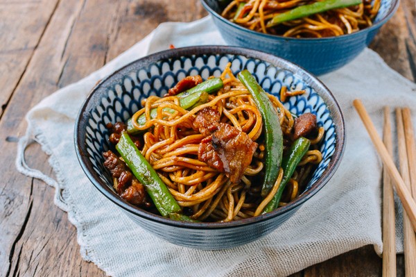 Steamed noodles and green beans (Bian dou men mian)