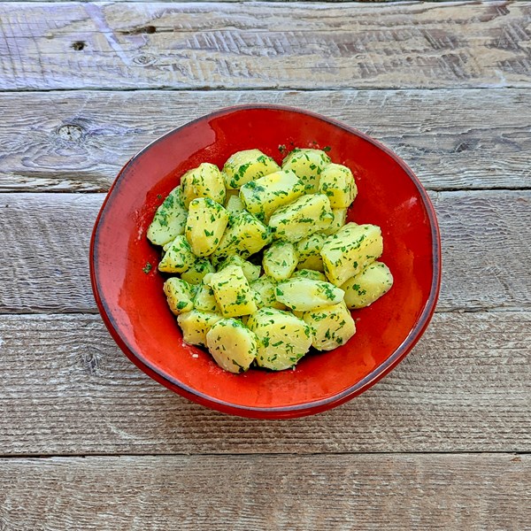 Steamed potatoes with parsley butter (Pommes de terre nature aux persillées)
