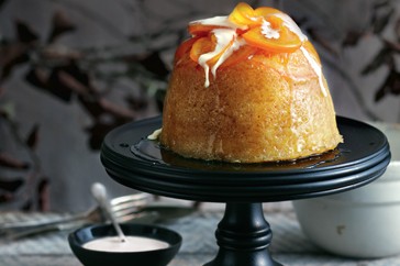 Steamed pudding with caramelised orange