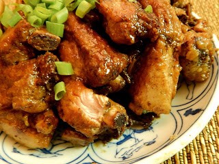 Steamed ribs and meicai Hakka style (Kèjiā méicài zhēng páigǔ / 客家梅菜蒸排骨)