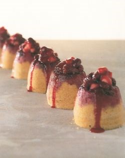 Steamed upside-down blackberry and apple pudding