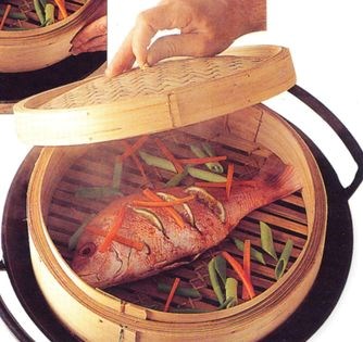 Steaming fish: bamboo steamer method