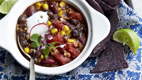 Steel-cut oat bean chili