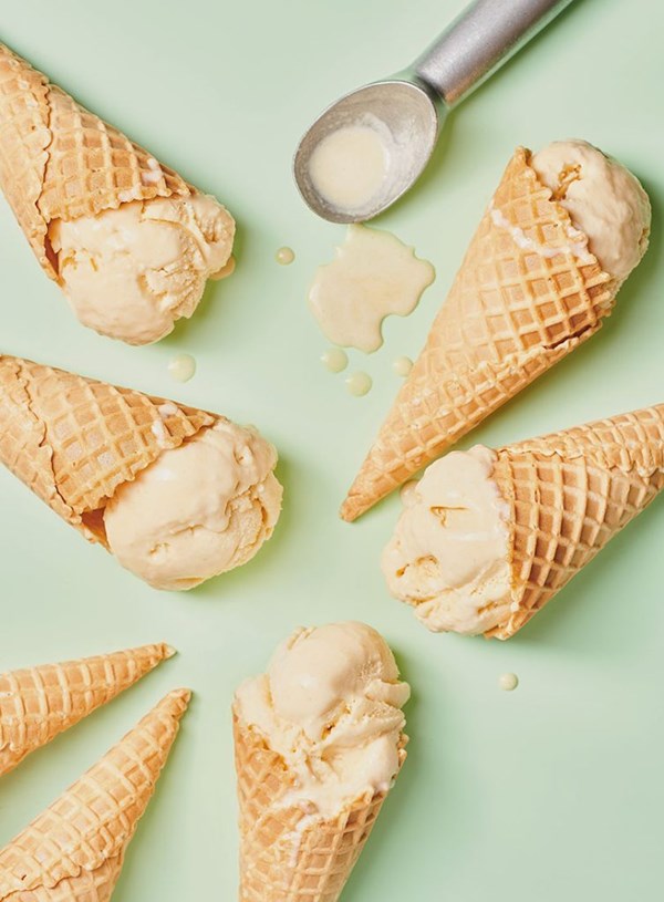 Stem ginger ice cream