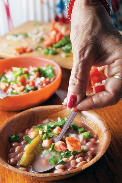 Stewed beans with pico de gallo (Frijoles de la olla)