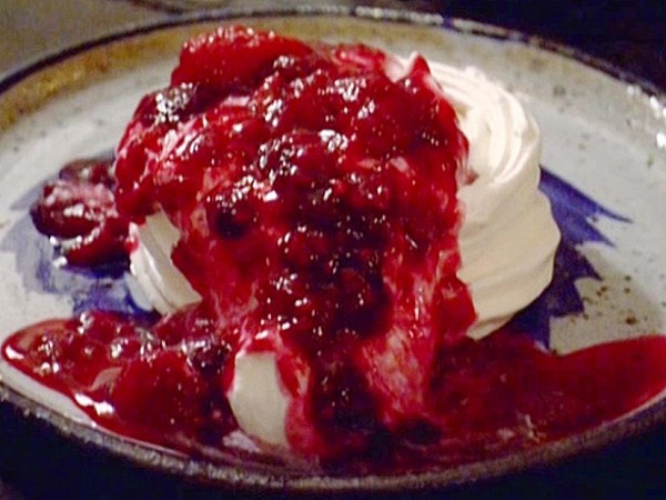 Stewed berries & ice cream