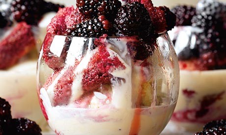 Stewed blackberries with bay custard and gin