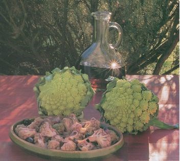 Stewed cauliflower (Vruoccoli affucati)
