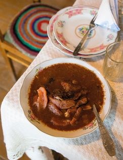 Stewed fruits and onions (Qaisapa)