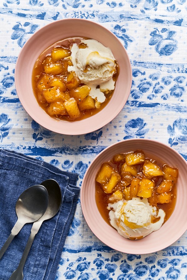 Stewed pineapples