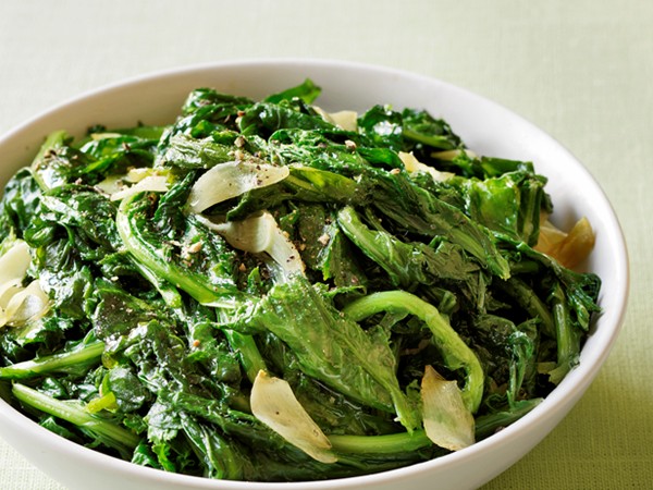 Stewed turnip greens
