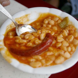 Stewed white beans (Etli kuru fasulye)