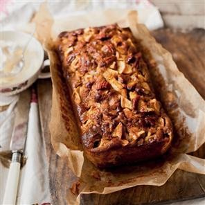 Sticky apple and gingerbread pecan loaf