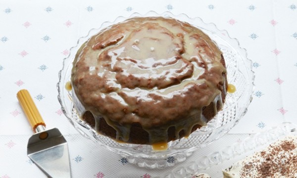 Sticky banoffee cake with salted caramel