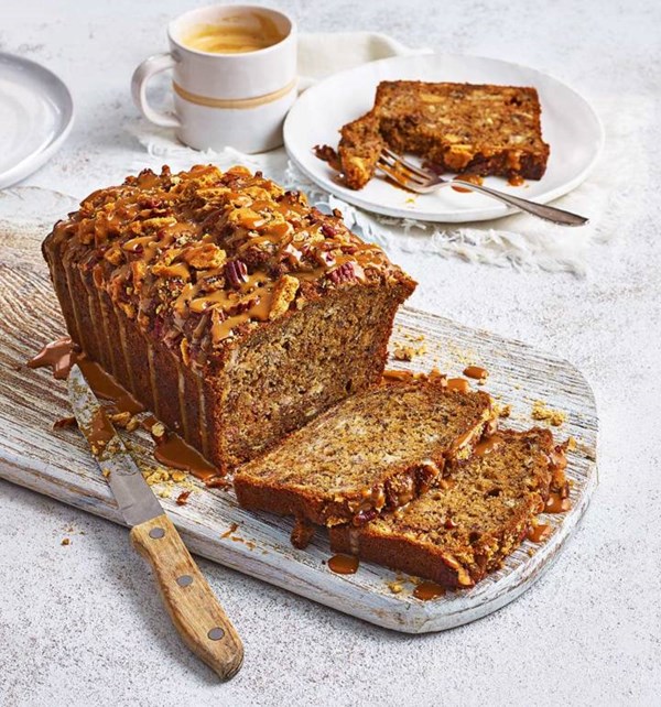 Sticky banoffee crunch cake