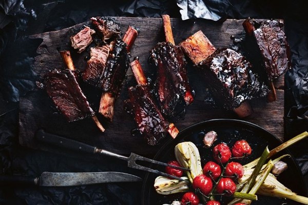 Sticky beef short rib
