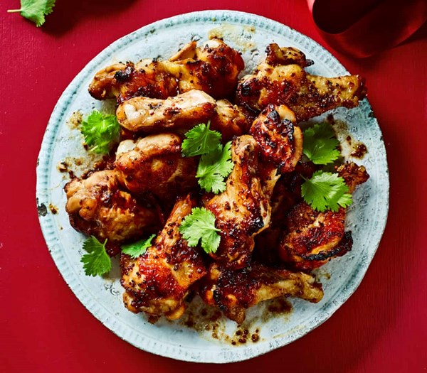 Sticky chicken wings