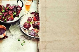 Sticky chicken with sesame and chilli