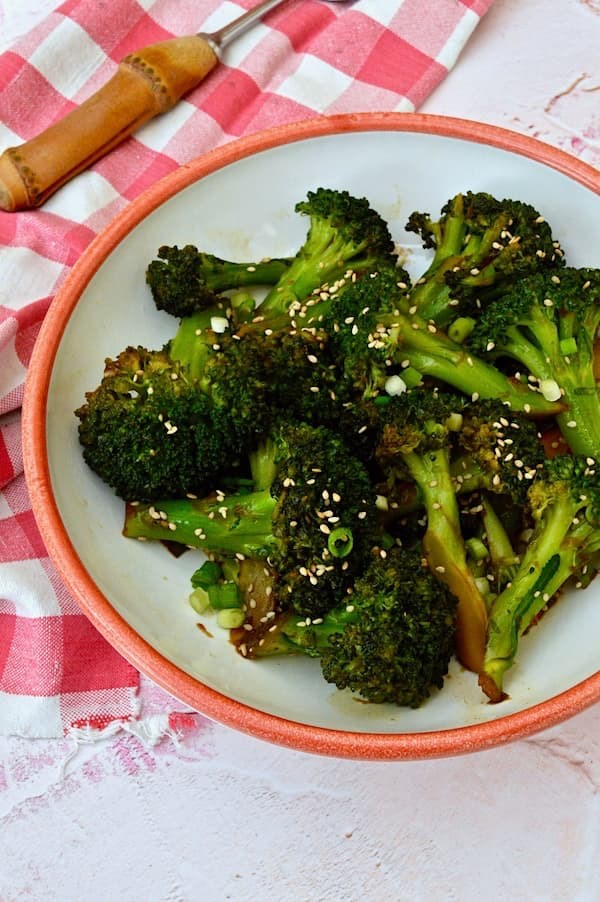 Sticky chilli broccoli