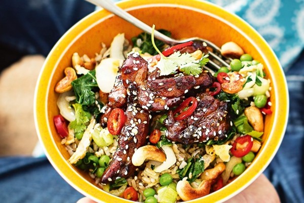 Sticky chilli chicken & brown rice bowl