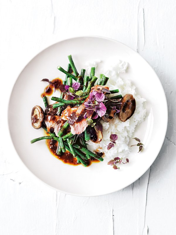 Sticky chilli glazed beef with shiitake mushrooms