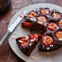 Sticky chocolate plum cake