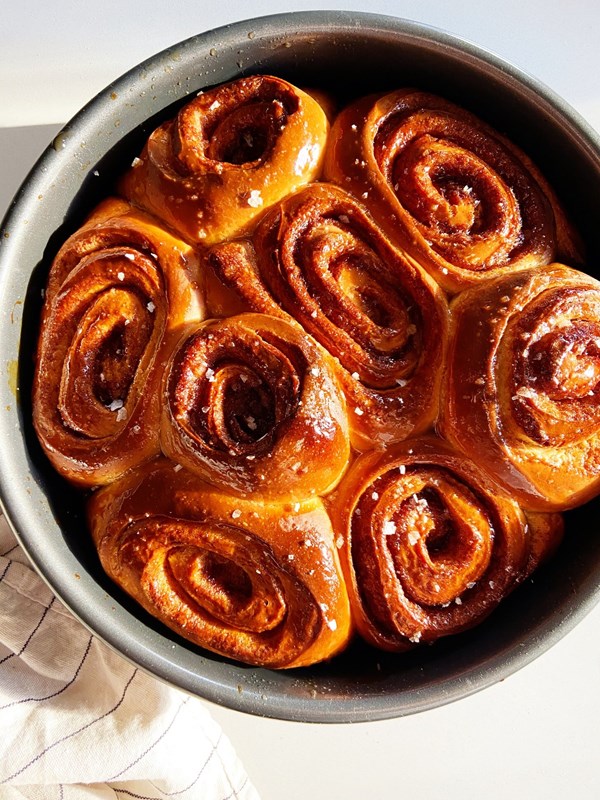 Sticky cinnamon rolls