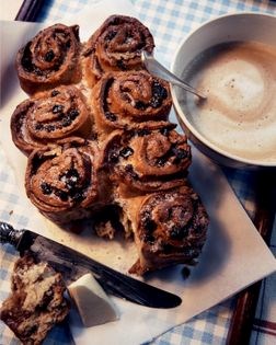 Sticky cinnamon scrolls