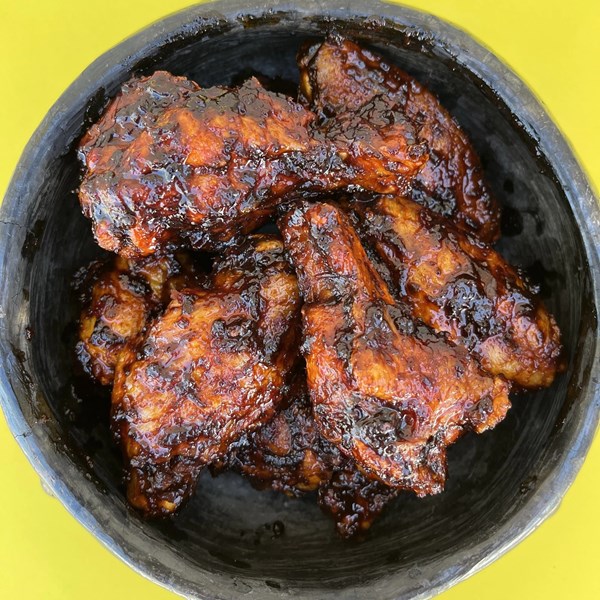 Sticky harissa wings