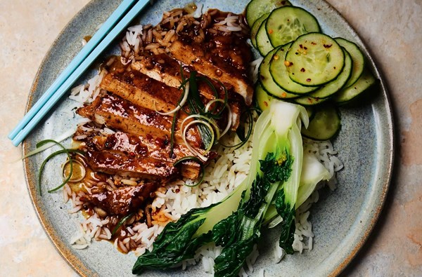 Sticky hoisin & chilli pork