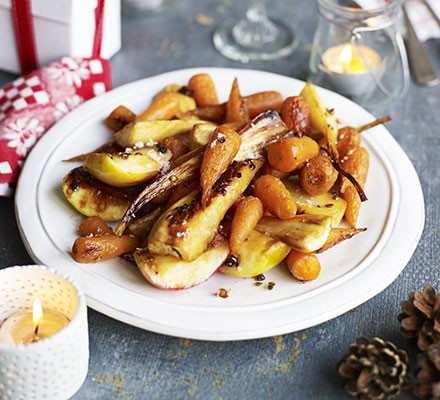 Sticky roasted parsnips, Chantenay carrots & apples 