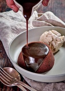 Sticky toffee pudding