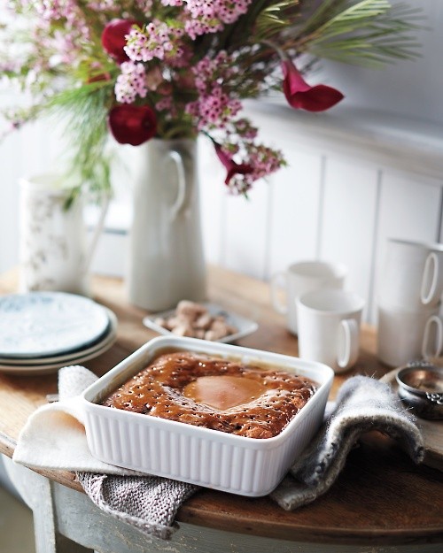 Sticky toffee pudding with toffee sauce