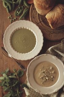 Stilton and cauliflower soup