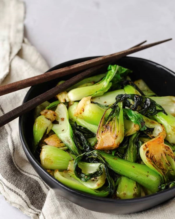 Stir-fried baby bok choy