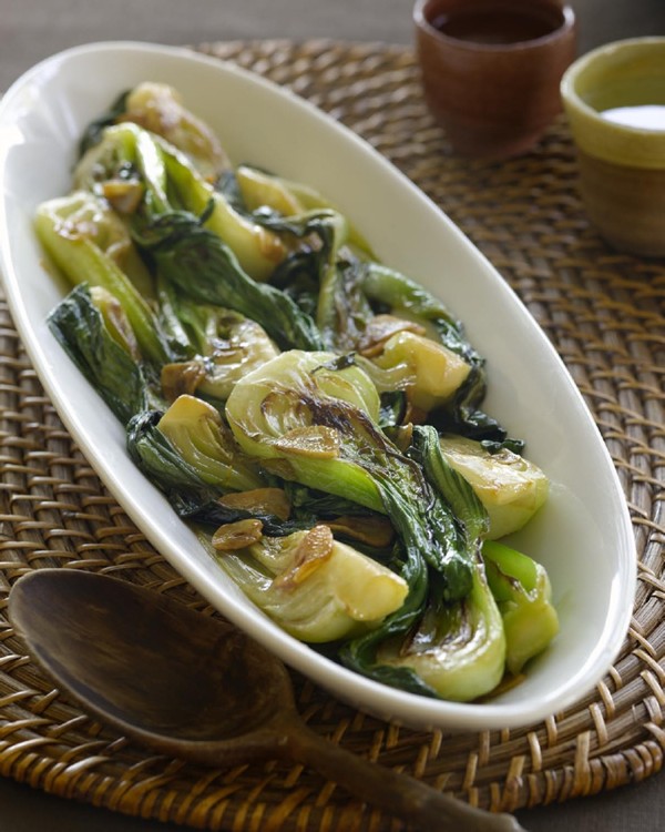 Stir-fried baby bok choy with golden garlic and silky sauce