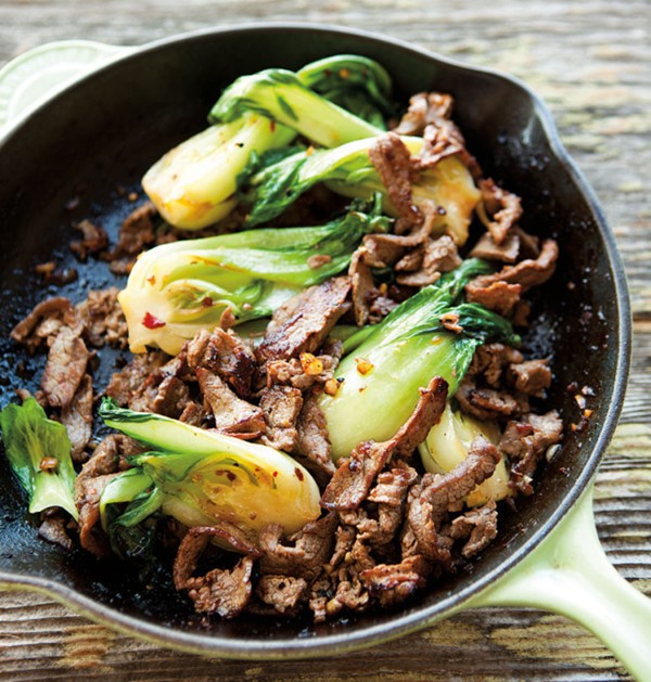Stir-fried beef and bok choy with ginger