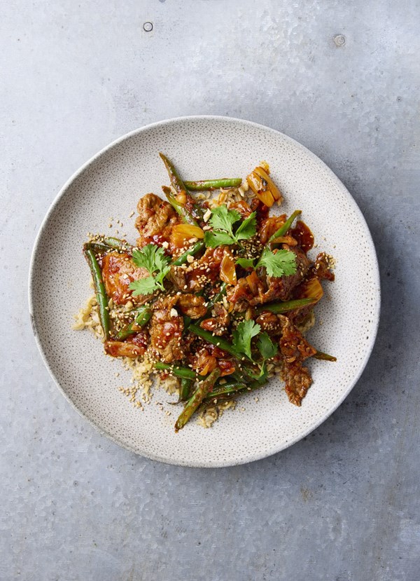 Stir-fried beef with green beans, gochujang and kimchi