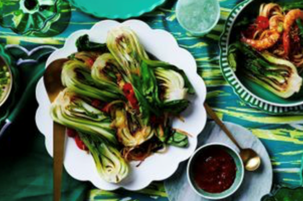 Stir-fried bok choy with chilli and garlic