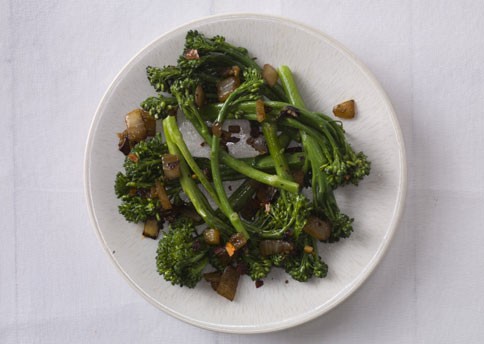 Stir-fried broccolini, Vietnamese style