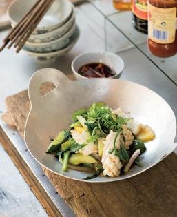 Stir-fried calamari with pineapple and vegetables (Muc xào khóm)