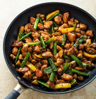 Stir-fried chicken and chestnuts