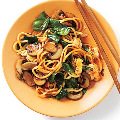 Stir-fried Chinese egg noodles