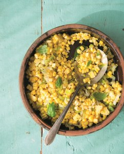 Stir-fried corn with basil and leeks (Jolada palya)