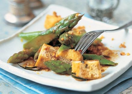 Stir-fried crispy tofu