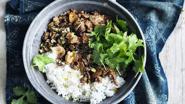 Stir-fried cumin lamb