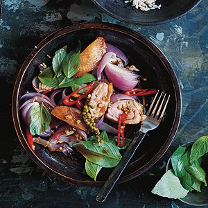 Stir-fried duck with pepper and Thai basil